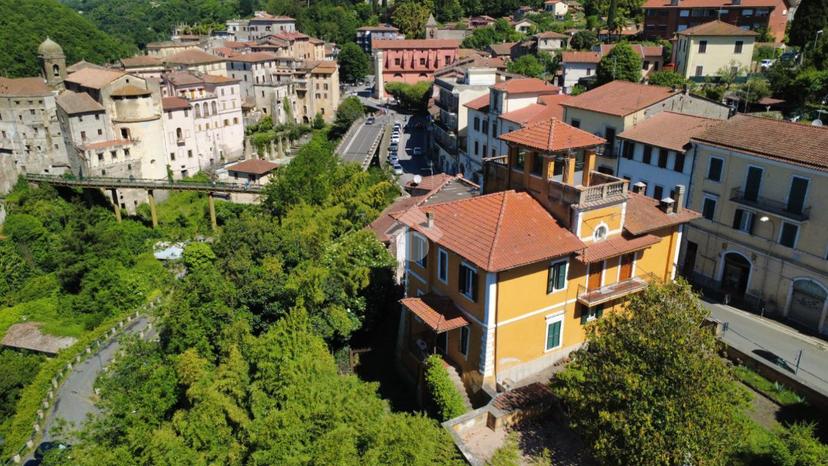 Villa in Via Cavour 14, Cave — foto 5 di 5