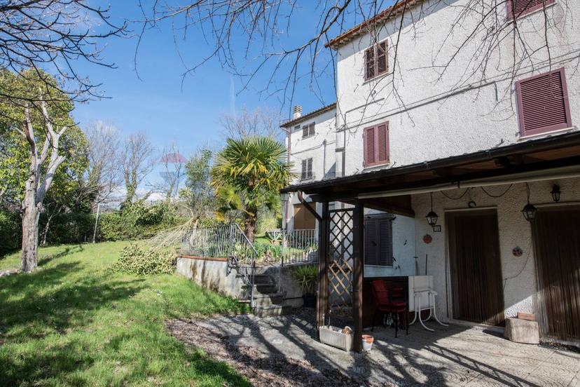 Appartamento in Località Santa Croce 18, Arcevia — foto 3 di 5