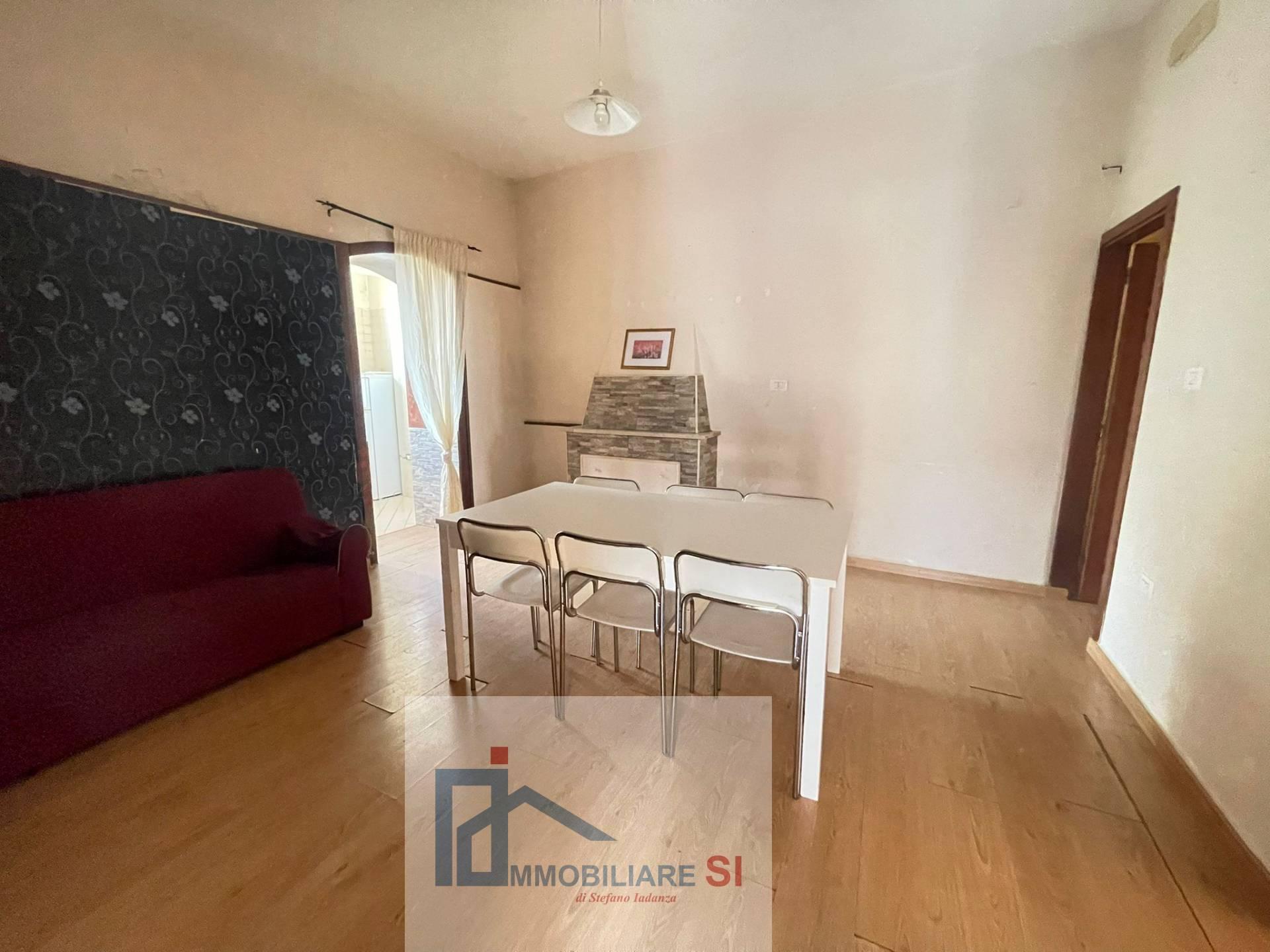 Casa indipendente in Contrada Cardilli, Sant'Angelo a Cupolo