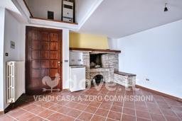 Trilocale in Via Roma 33, Liscia
