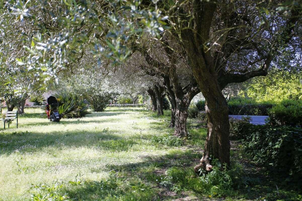 Villa bifamiliare in Via di Scorrimento, Montignoso