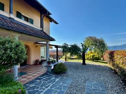 Villa bifamiliare in Via Reginetta Francioli, Verbania