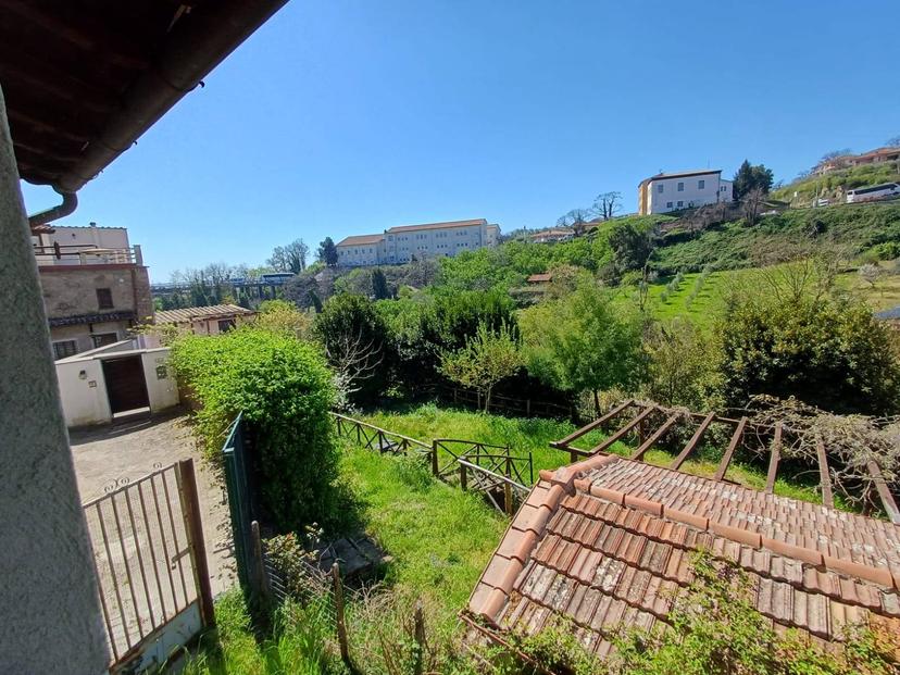 Casa indipendente in Volturno, Caprarola — foto 5 di 5