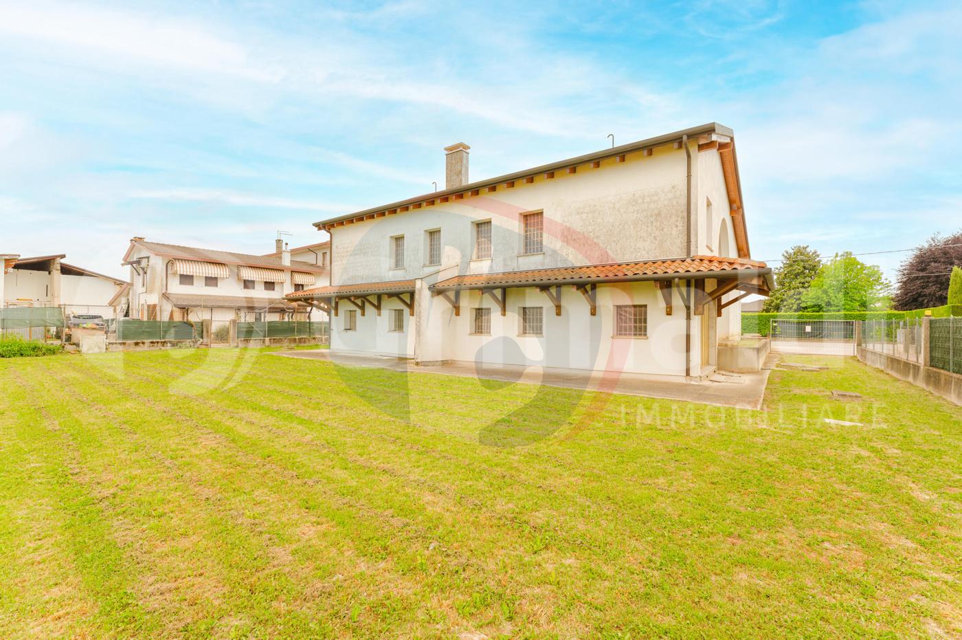 Villa bifamiliare in Via Vittorio Veneto, Vigodarzere