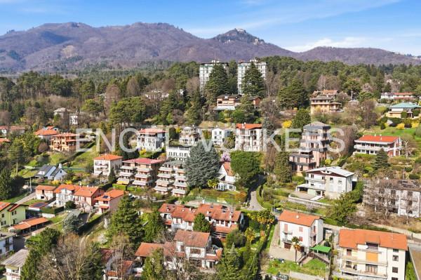 Villa a schiera in Via Postale Vecchia 24, Luvinate
