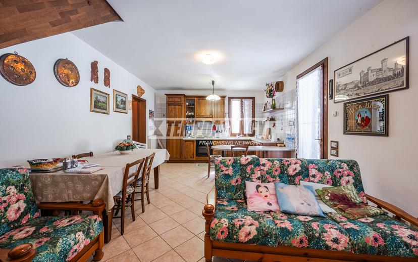 Villa in Via Brenta 656, Serramazzoni — foto 4 di 5