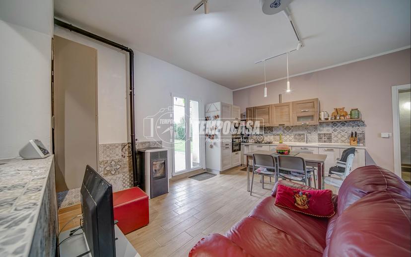 Villa in Via Luigi Cadorna 5, Cairate — foto 2 di 5