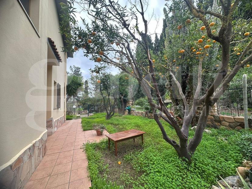 Villa bifamiliare in Via Lisbona 1, Capoterra — foto 2 di 5