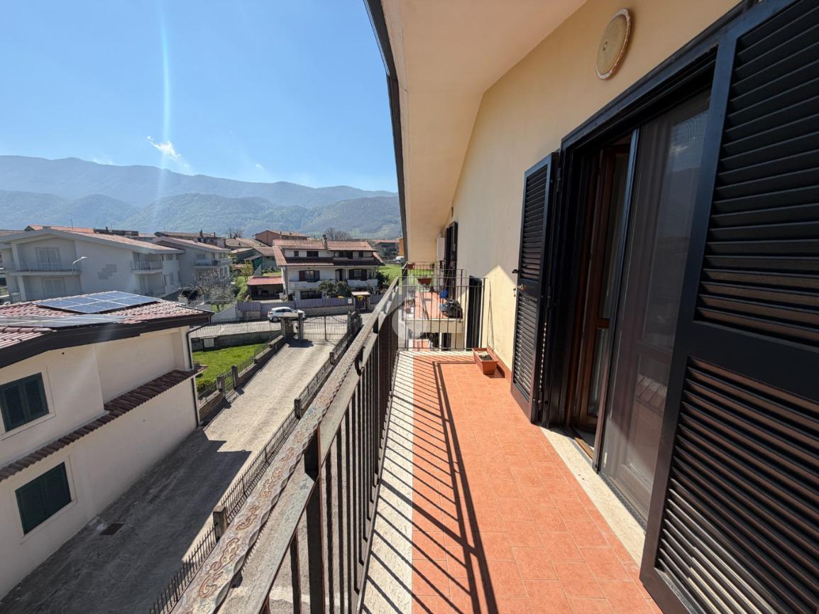 Trilocale in Via Circumvallazione Nord 28, Rotondi