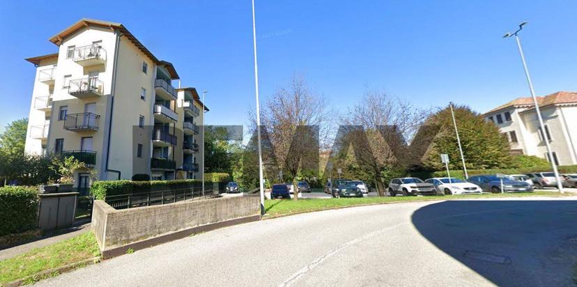 Trilocale, Luino
