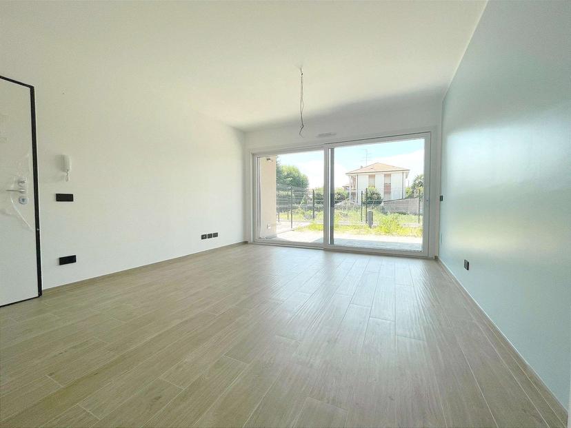 Bilocale in Via dei Mille, Montano Lucino — foto 2 di 5