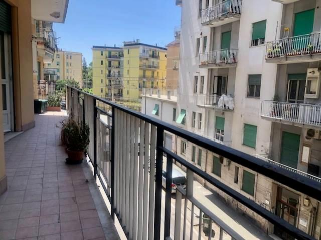 Appartamento in Via Lucio Petrone, Salerno