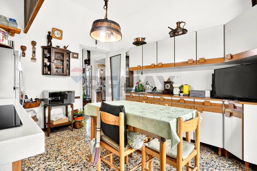Villa in Via Volta 36, Cerro Maggiore — foto 2 di 5
