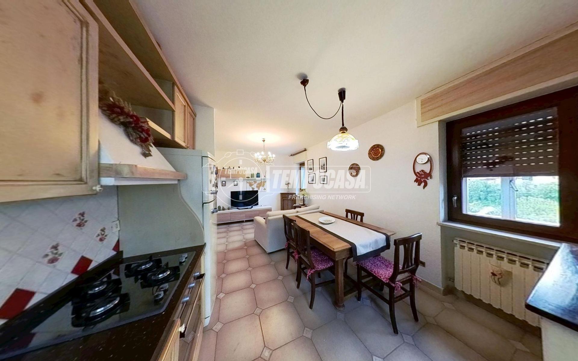 Appartamento in Via della Stazione 37, Saint-Vincent