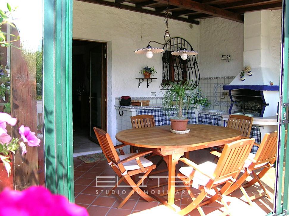 Villa a schiera, Numana