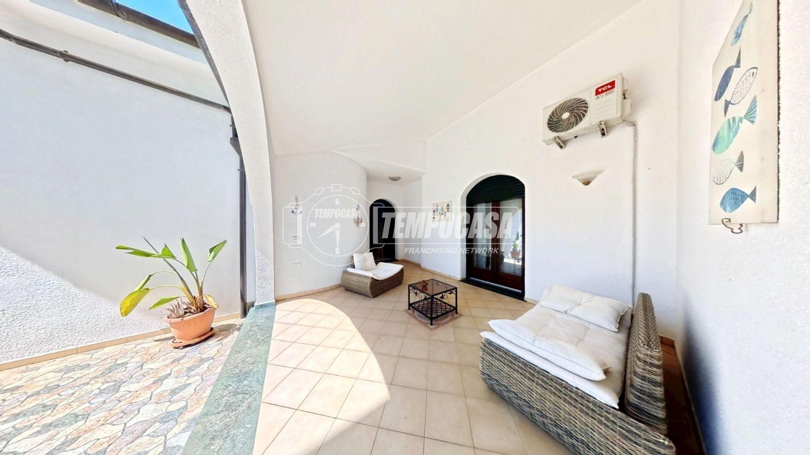 Villa in Via Giacomo Leopardi 26, Nociglia