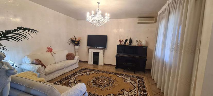 Casa indipendente in Via Grassi, Fontanafredda — foto 2 di 5