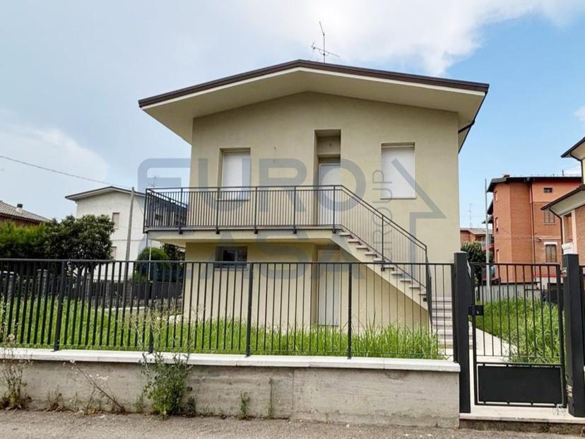 Casa indipendente in Via Vittorio Veneto, Formigine — foto 2 di 5