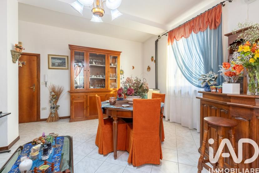 Villa in Viale America, Pontedera — foto 3 di 5