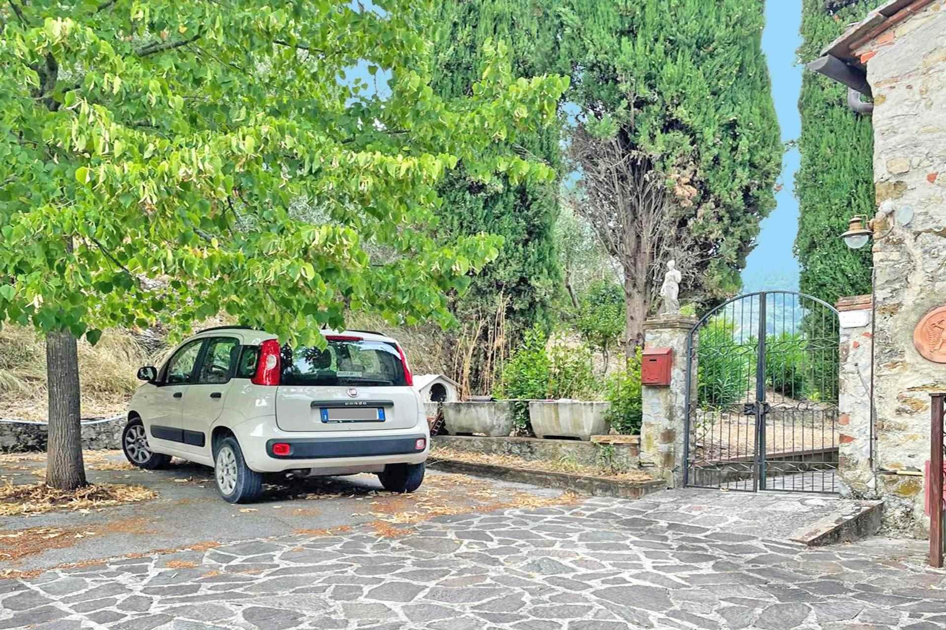Rustico in Via della Francia, Lucca
