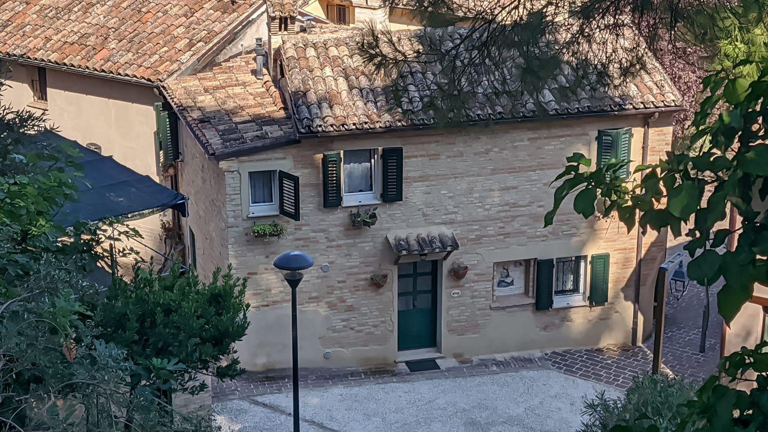 Casa indipendente in Santa Croce, Macerata
