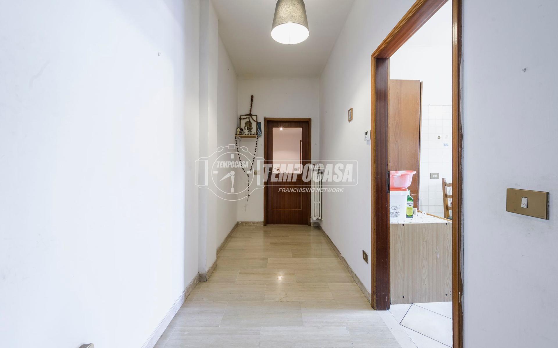 Quadrilocale in Piazza a. Sassatelli 26, Spilamberto