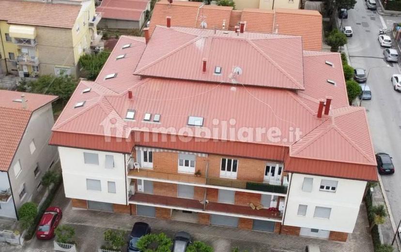 Trilocale in Via Ugo Foscolo 46, Civitanova Marche — foto 4 di 5