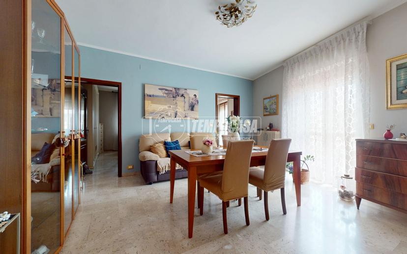 Trilocale in Via Antonio De Marinis, Acquaviva delle Fonti — foto 2 di 5