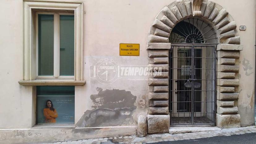 Quadrilocale in Via Roma, Fossombrone — foto 3 di 5