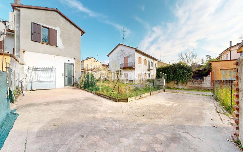 Casa indipendente in Viale Turati 1, Reggiolo — foto 2 di 5