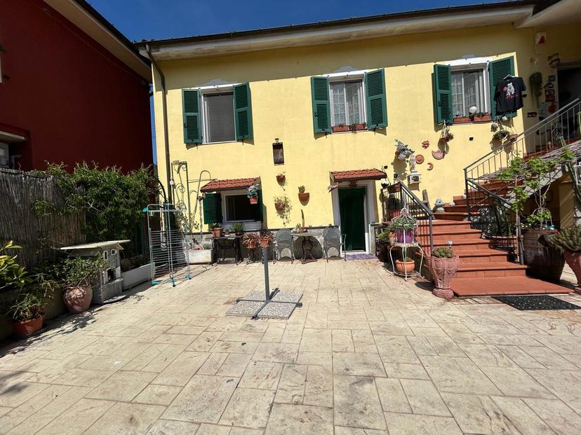 Casa indipendente, Brugnato — foto 3 di 5