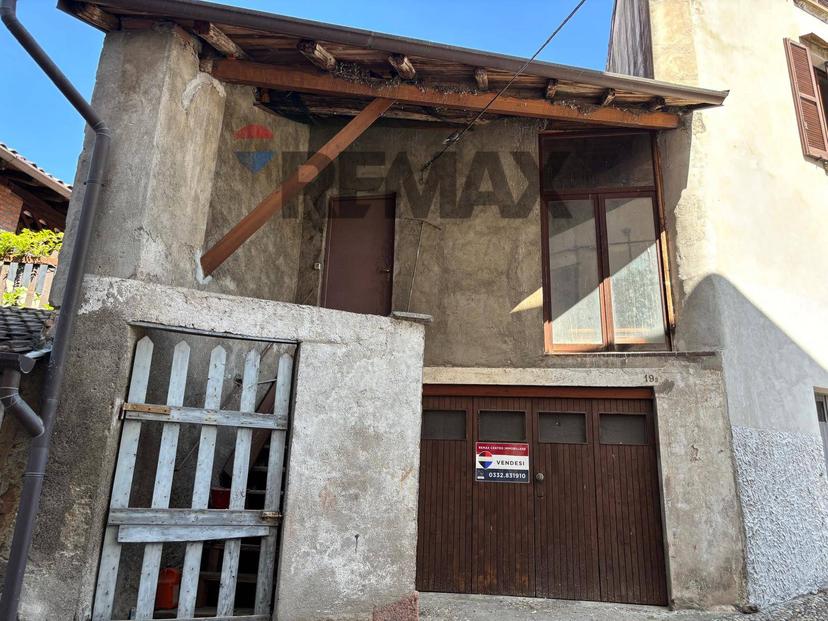 Rustico in Via Matteotti 19, Castronno — foto 2 di 5