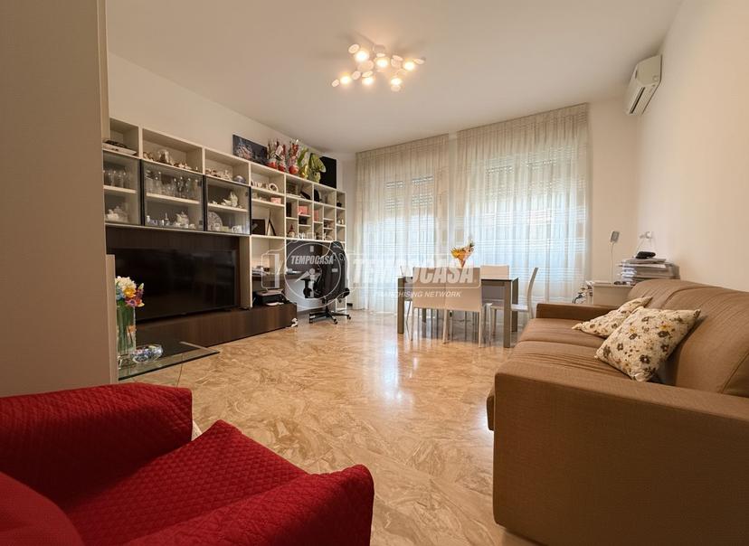 Quadrilocale in Via Giacomo Tosi 4, Monza — foto 4 di 5