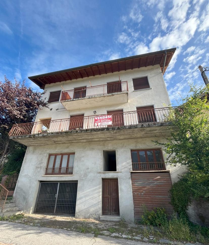 Casa indipendente in Via Lucio Maria Travella 1010, Porlezza — foto 3 di 5
