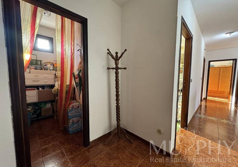 Trilocale in Via Indipendenza Snc, La Maddalena