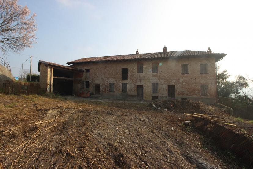 Villa in Via Monti 13, Camino — foto 5 di 5