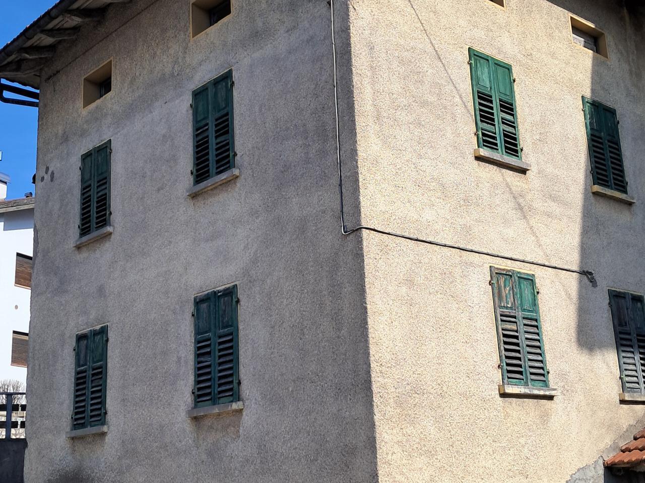 Villa bifamiliare, Domegge di Cadore