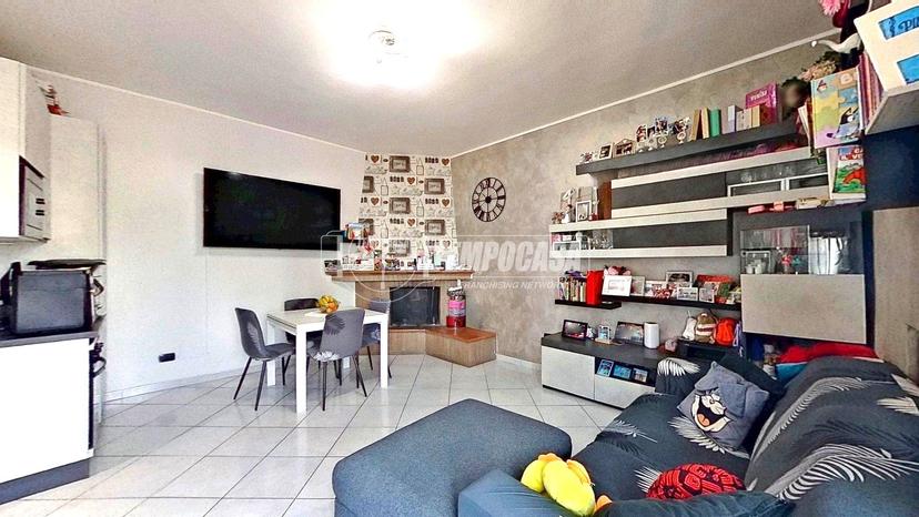 Trilocale in Viale Lombardia, Brugherio