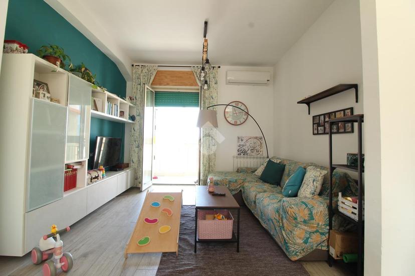 Quadrilocale in Via Margherita Hack 9, Reggio di Calabria — foto 2 di 5