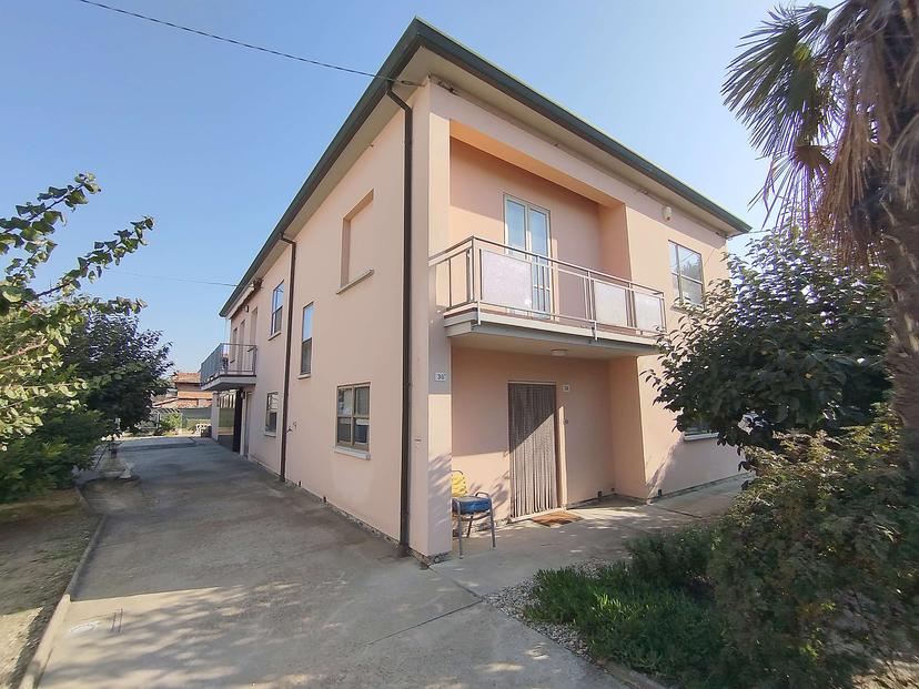 Villa unifamiliare, Massa Lombarda — foto 2 di 5