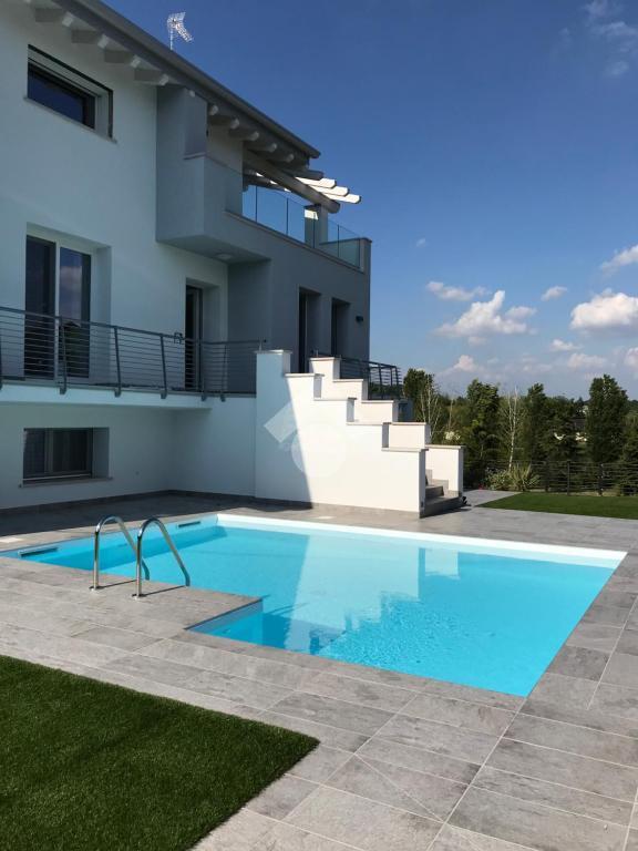 Villa in Via Casa Otello 1, Peschiera del Garda — foto 5 di 5