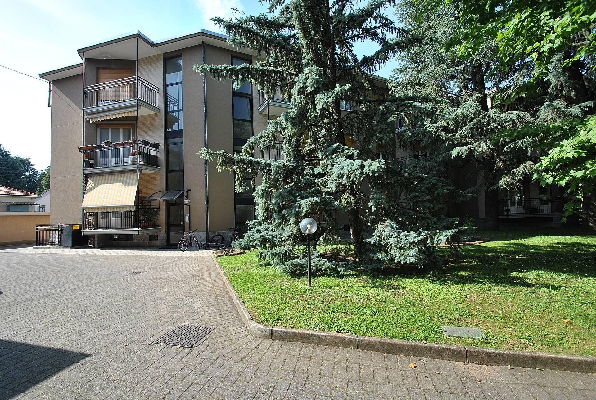 Trilocale in Via Grandi 10, Vimercate