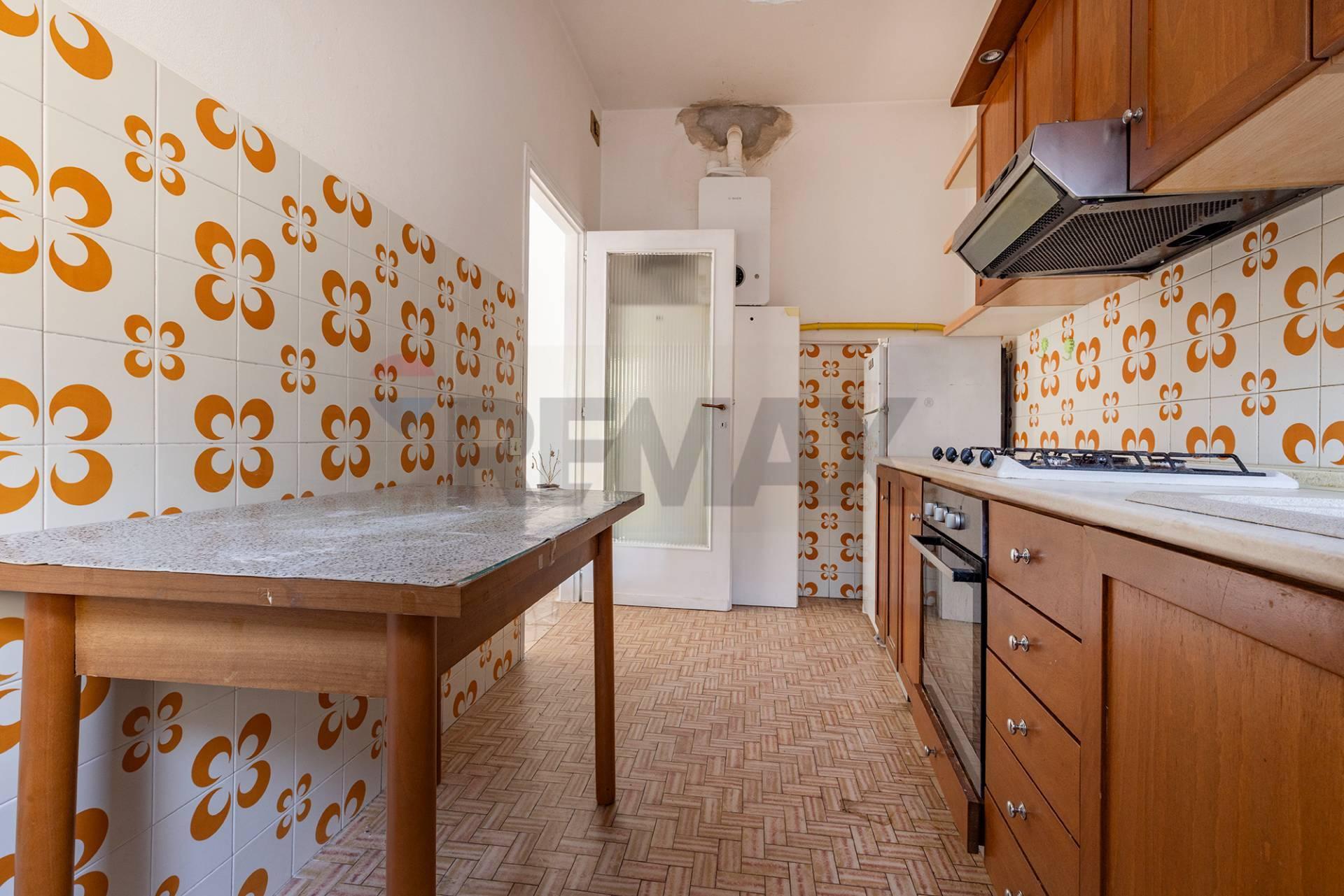 Appartamento in Via Matteotti 19, Castronno