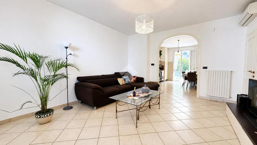 Villa in Via F. Petrarca 3, Gatteo — foto 3 di 5