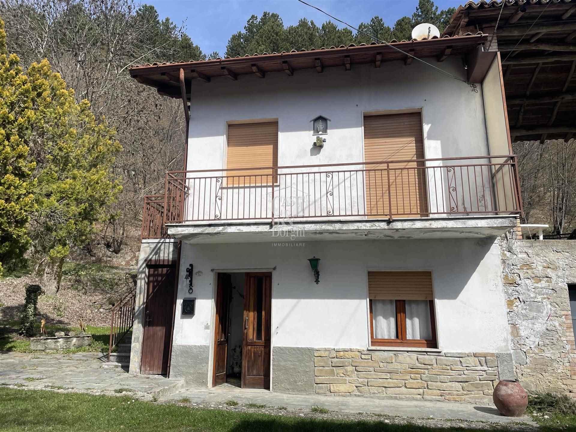 Casa indipendente in Frazione Casa Rocchi, Romagnese