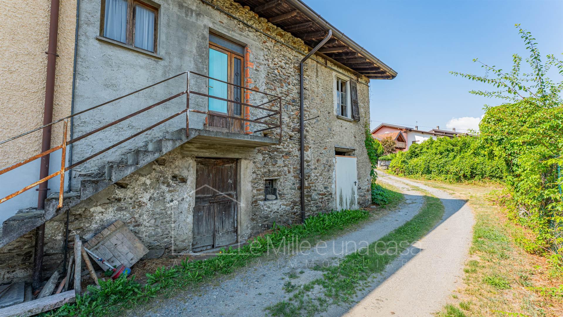 Rustico in Via al Bas, Colico