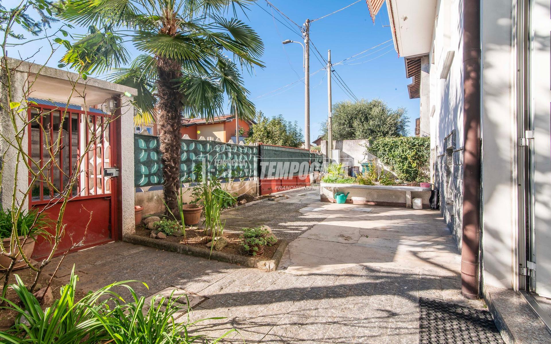 Bilocale in Via Adige 131, Marnate