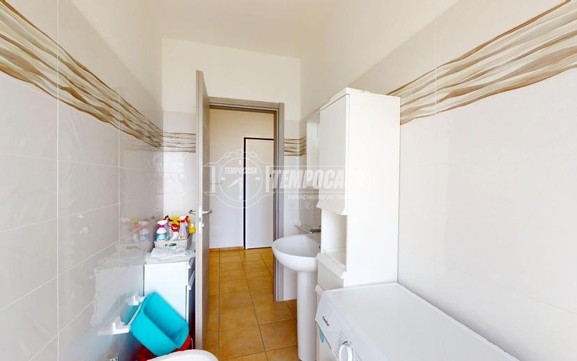 Trilocale in Viale Seneca, Camerino — foto 3 di 5
