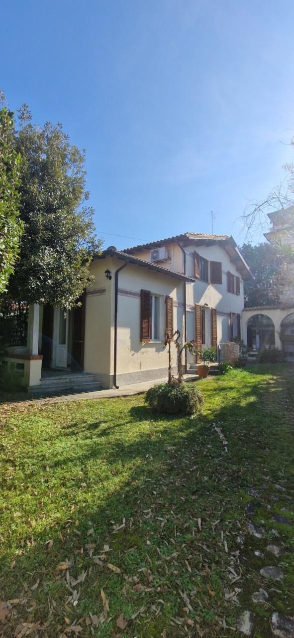 Villa unifamiliare in Via Don Bosco, Pietrasanta