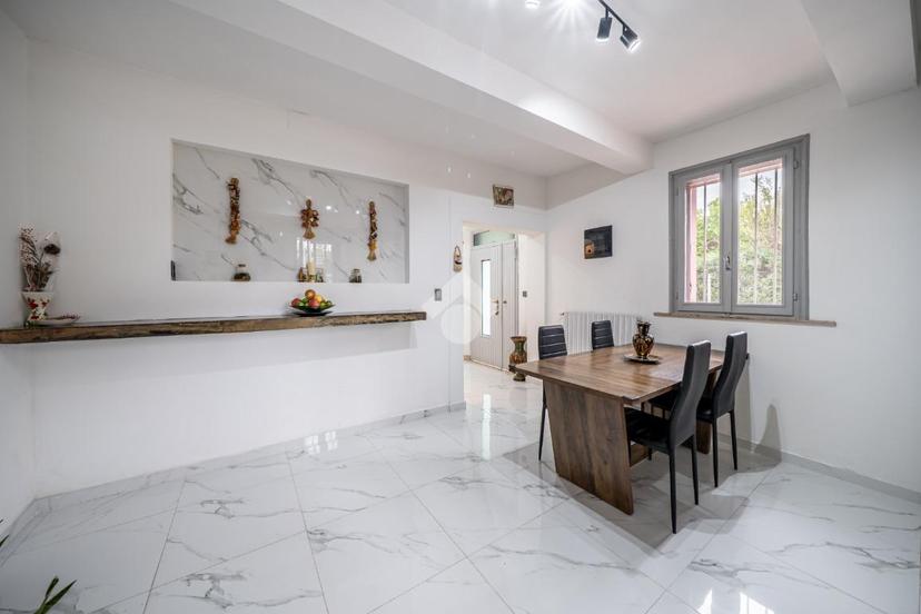 Casa indipendente in Via Ezio Comparoni 53, Reggio nell'Emilia — foto 4 di 5